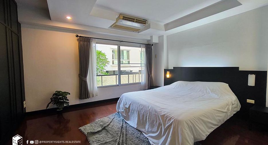 À louer 3 chambres condo à Watthana, Bangkok