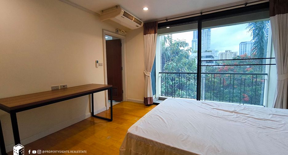 For rent 3 bedrooms condo in Khlong Toei, Bangkok