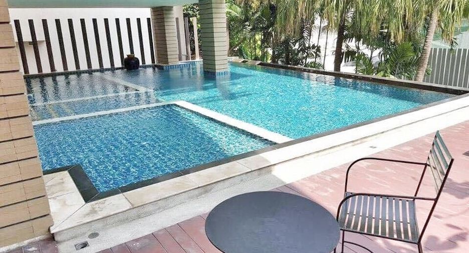 For sale 1 bed condo in Watthana, Bangkok