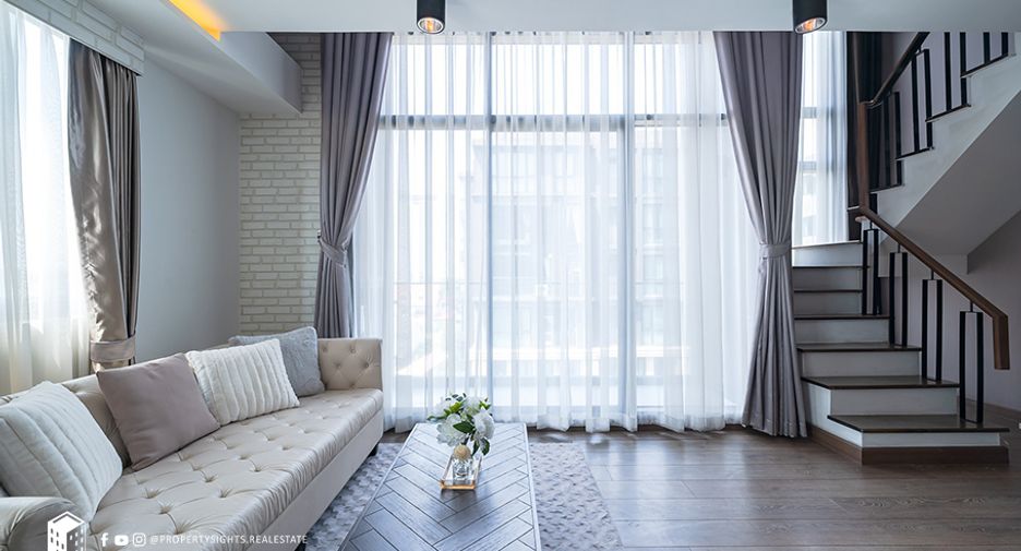 For rent 3 bedrooms condo in Phra Khanong, Bangkok