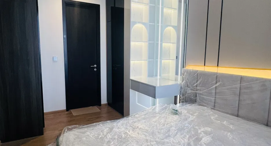 À louer et à vendre 1 chambre condo à Phaya Thai, Bangkok