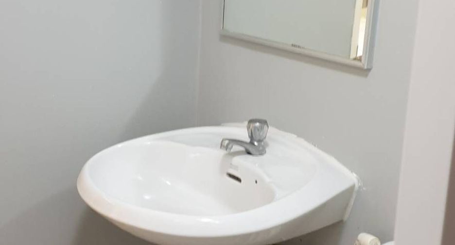 For sale studio condo in Lat Krabang, Bangkok