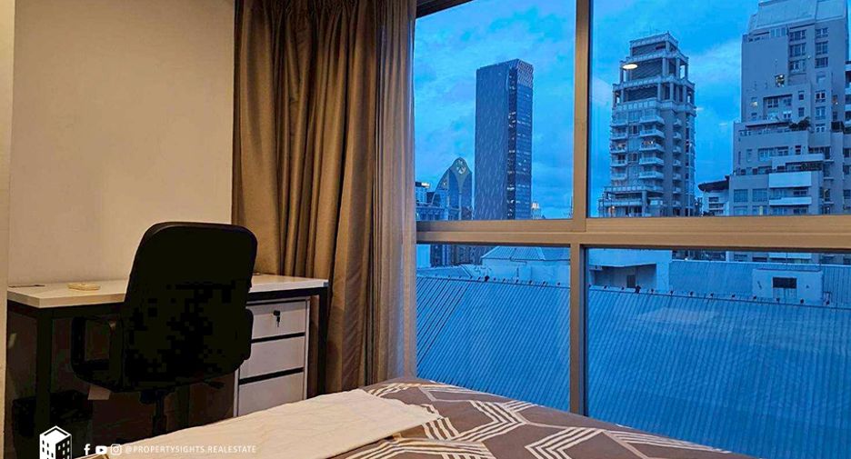 À louer 2 chambres condo à Pathum Wan, Bangkok