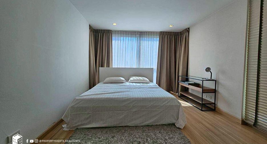 À louer 2 chambres condo à Pathum Wan, Bangkok