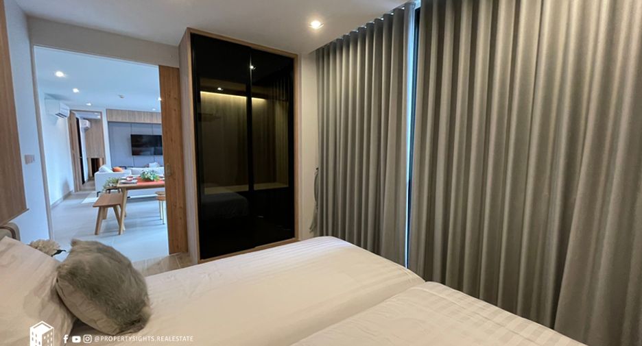 For rent 2 bedrooms condo in Pathum Wan, Bangkok