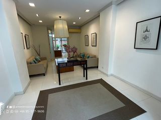 For rent 4 bedrooms house in Pathum Wan, Bangkok