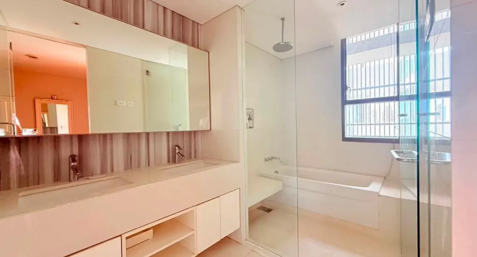 Wohnung zur Miete mit 2 Zimmer in Khlong Toei, Bangkok