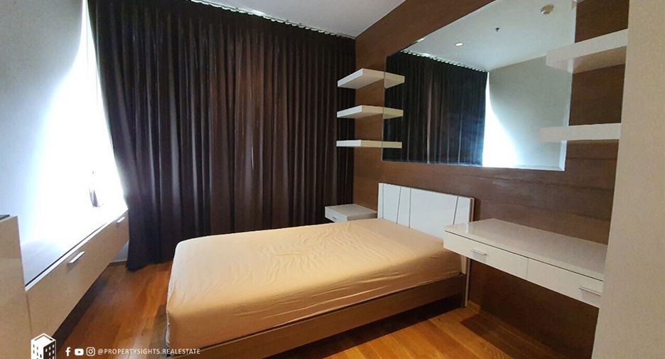 For rent 3 ベッドルーム condo in Sathon, Bangkok