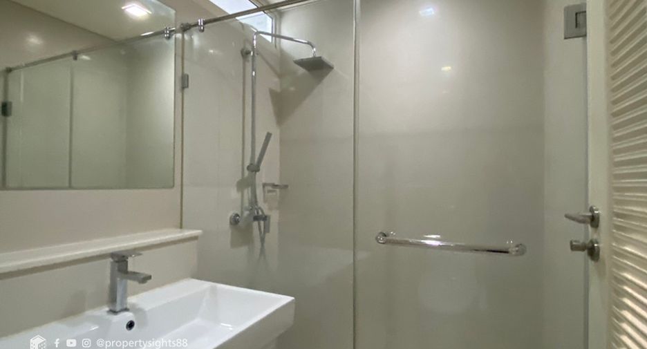 Condo en alquiler de 2 habitaciones en Watthana, Bangkok