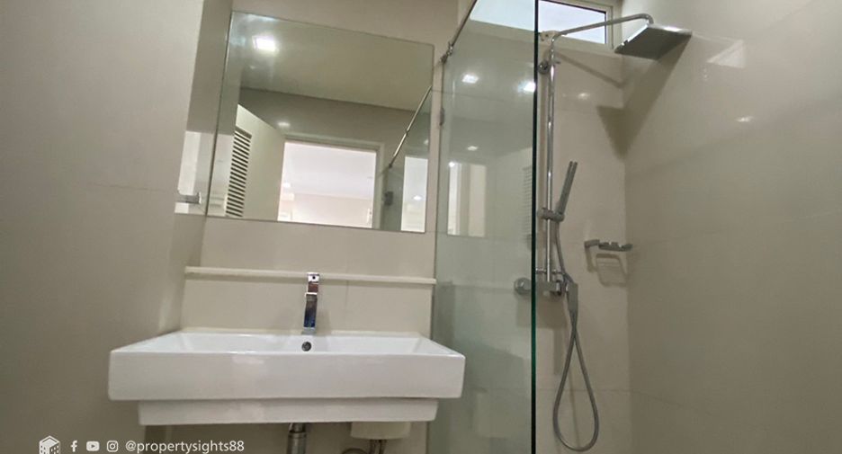 Condo en alquiler de 2 habitaciones en Watthana, Bangkok
