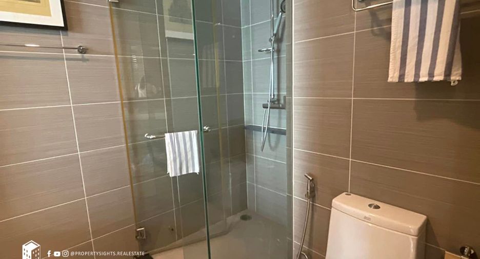 For rent 2 bedrooms condo in Khlong Toei, Bangkok