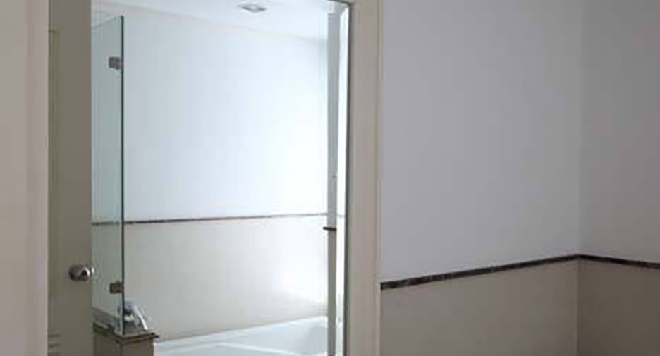 Wohnung zur Miete mit 3 Zimmer in Khlong Toei, Bangkok