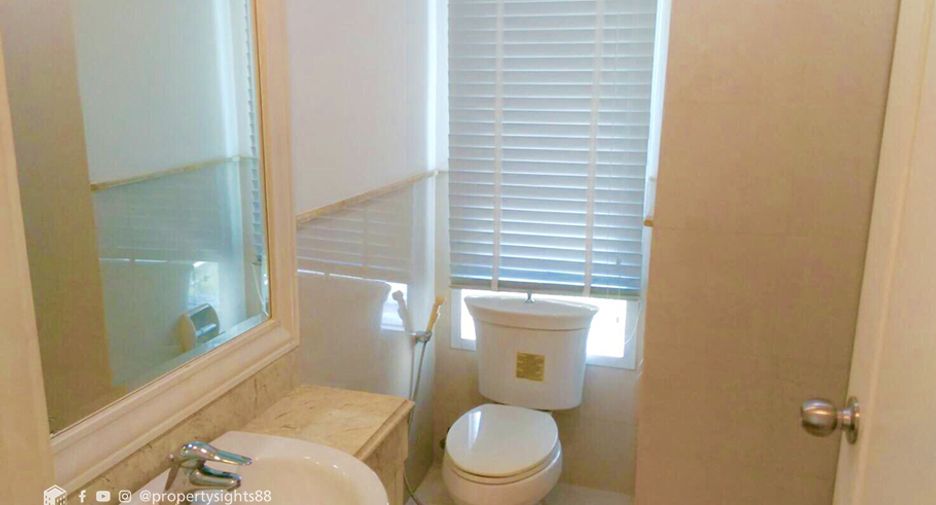 Wohnung zur Miete mit 3 Zimmer in Khlong Toei, Bangkok