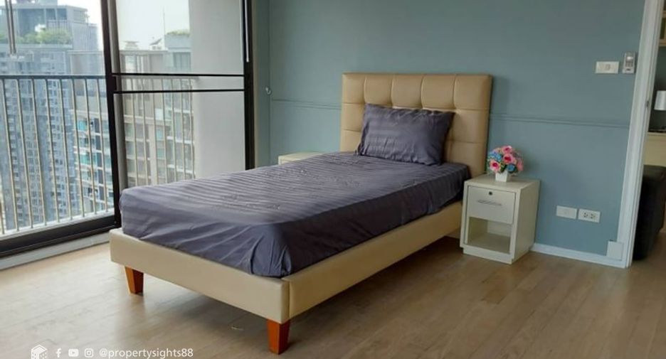 Condo en alquiler de 3 habitaciones en Khlong Toei, Bangkok