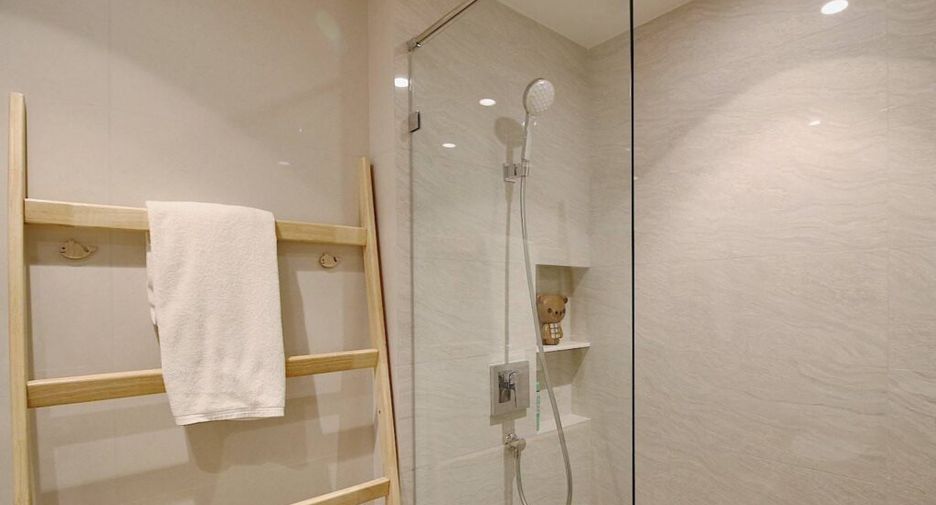 For sale 1 bed condo in Watthana, Bangkok