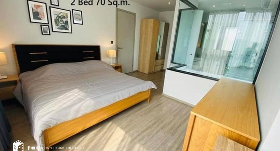 For rent 2 bedrooms condo in Watthana, Bangkok