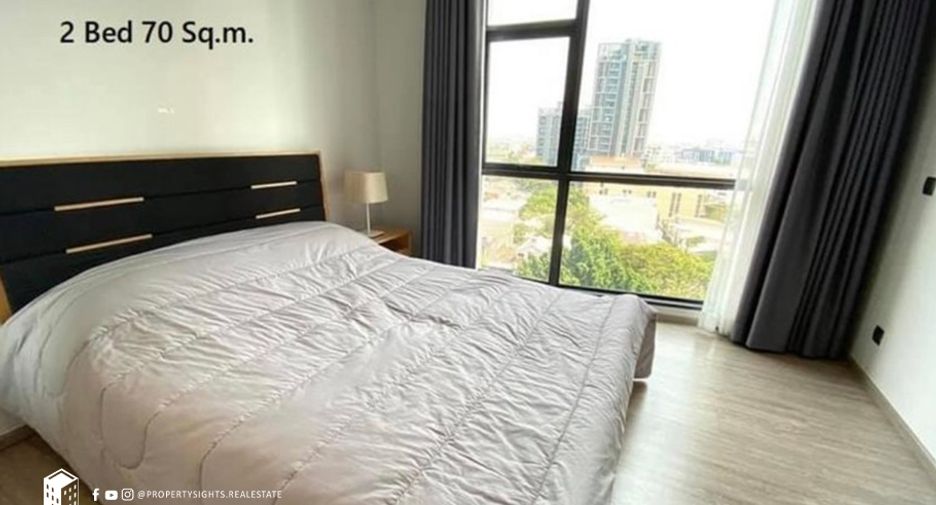 For rent 2 bedrooms condo in Watthana, Bangkok