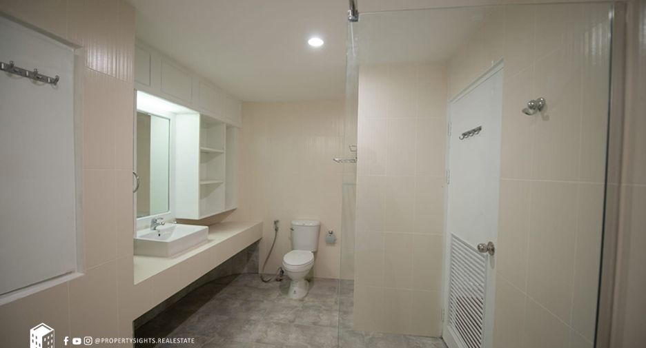 For rent 3 ベッドルーム condo in Watthana, Bangkok