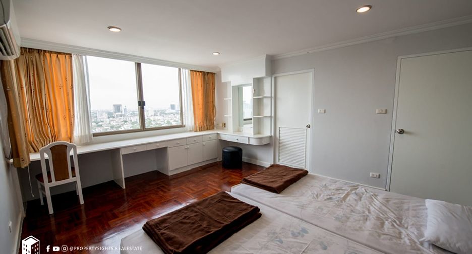 For rent 3 ベッドルーム condo in Watthana, Bangkok