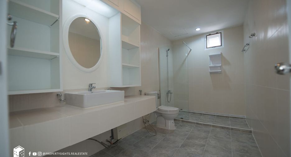 For rent 3 ベッドルーム condo in Watthana, Bangkok