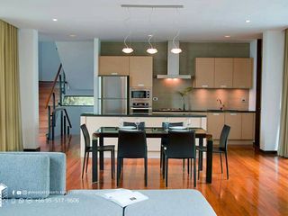 For rent 4 bedrooms house in Khlong Toei, Bangkok
