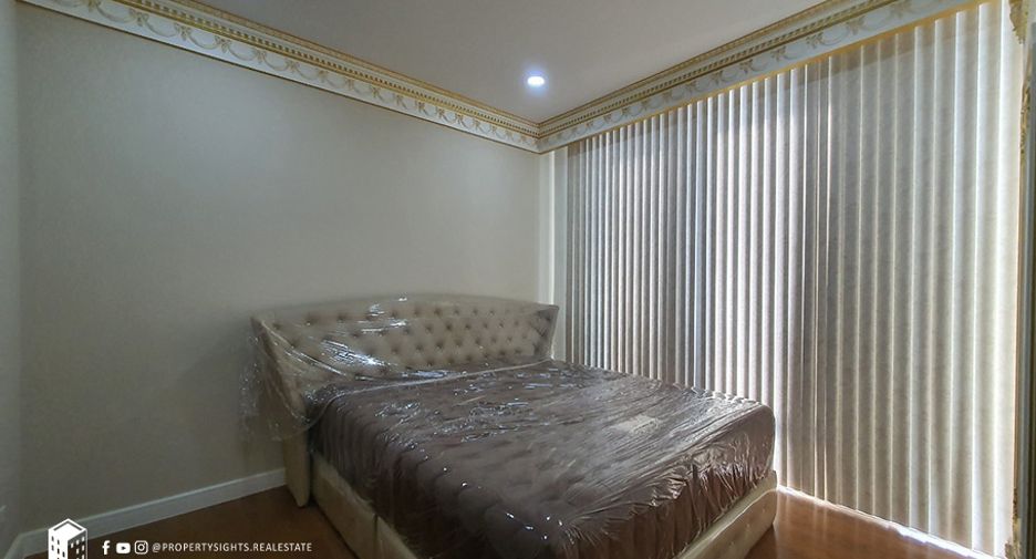 For rent 4 ベッドルーム townhouse in Khlong Toei, Bangkok