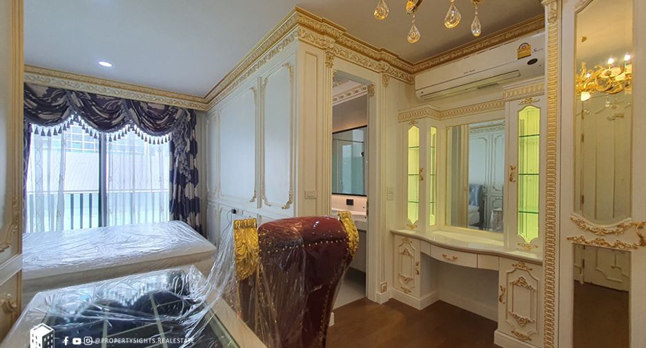 For rent 4 ベッドルーム townhouse in Khlong Toei, Bangkok