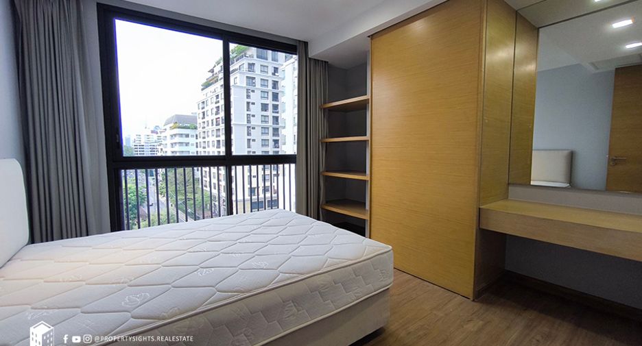 For rent 2 bedrooms condo in Khlong Toei, Bangkok