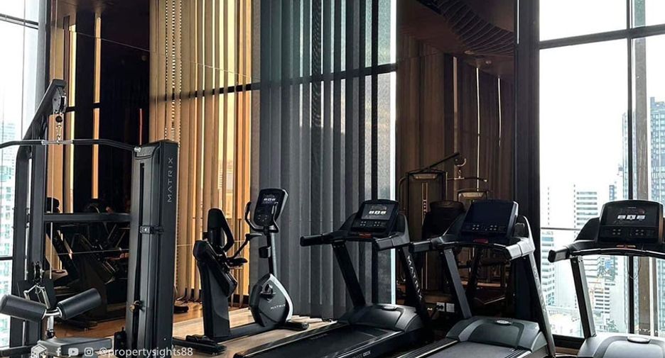 For rent 2 ベッドルーム condo in Watthana, Bangkok