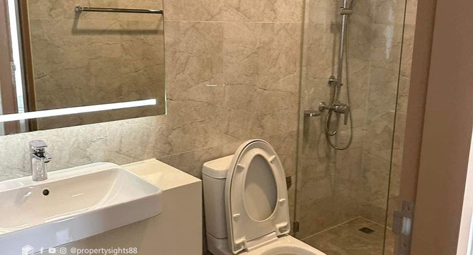 For rent 2 ベッドルーム condo in Watthana, Bangkok