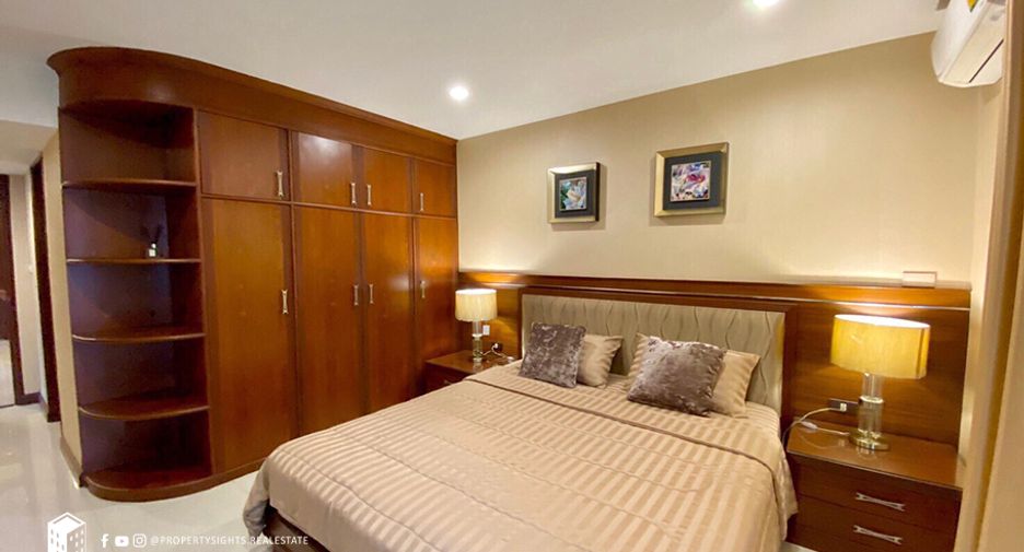 À vendre 3 chambres condo à Khlong Toei, Bangkok