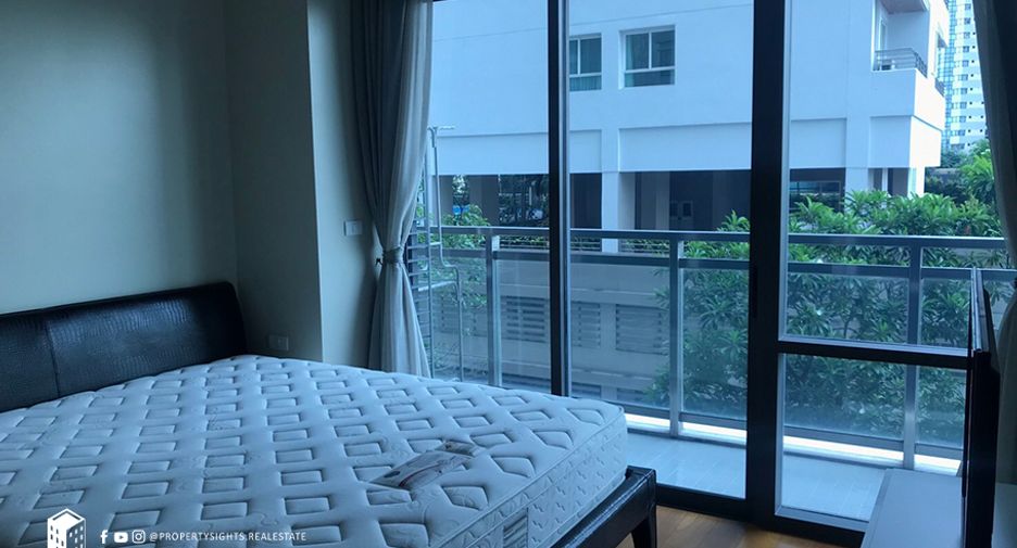 For rent 2 bedrooms condo in Khlong Toei, Bangkok