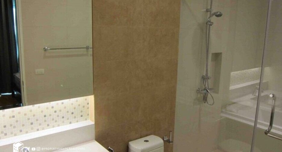 For rent 2 bedrooms condo in Khlong Toei, Bangkok