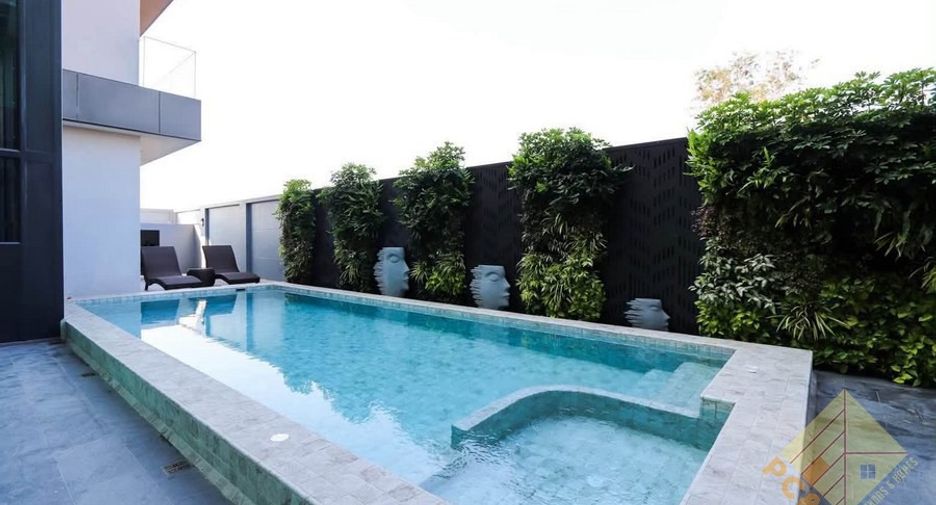 À vendre 5 chambres maison à East Pattaya, Pattaya