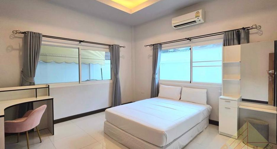 For rent 3 bedrooms house in Huay Yai, Pattaya