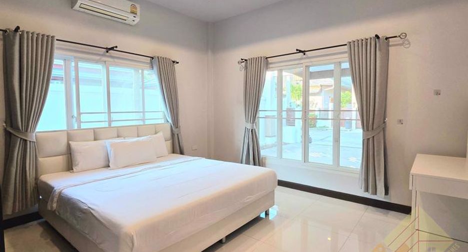 For rent 3 bedrooms house in Huay Yai, Pattaya
