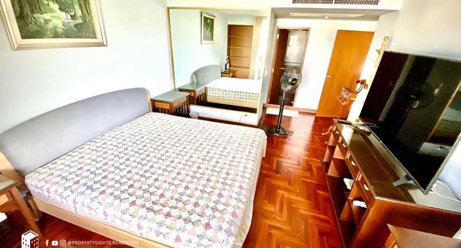 À louer 2 chambres condo à Yan Nawa, Bangkok