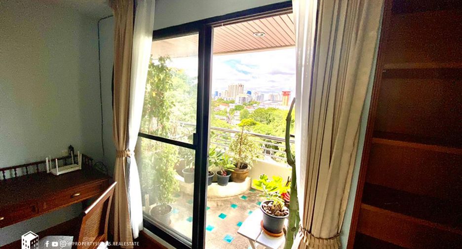 À louer 2 chambres condo à Yan Nawa, Bangkok