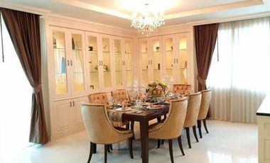 For rent 4 bedrooms condo in Watthana, Bangkok