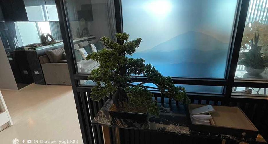 For rent 2 bedrooms condo in Khlong Toei, Bangkok