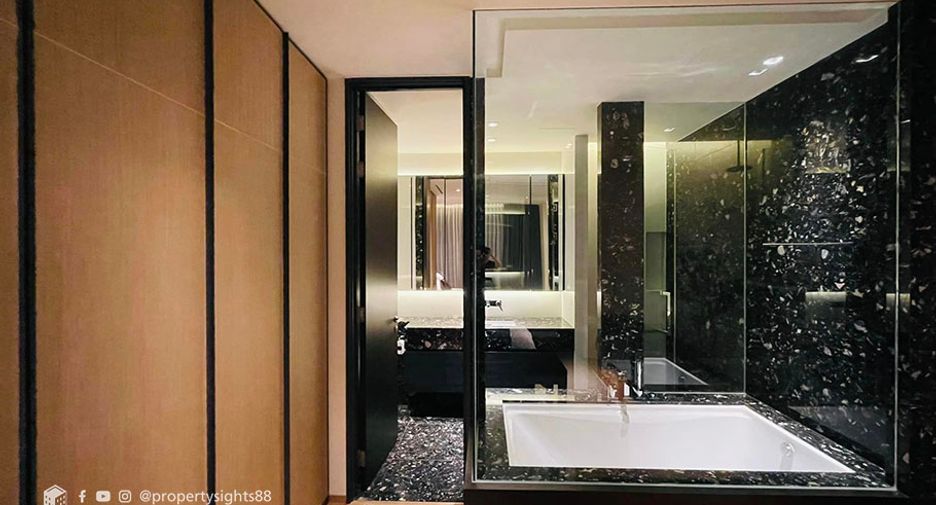 Condo en alquiler de 1 habitaciones en Khlong Toei, Bangkok