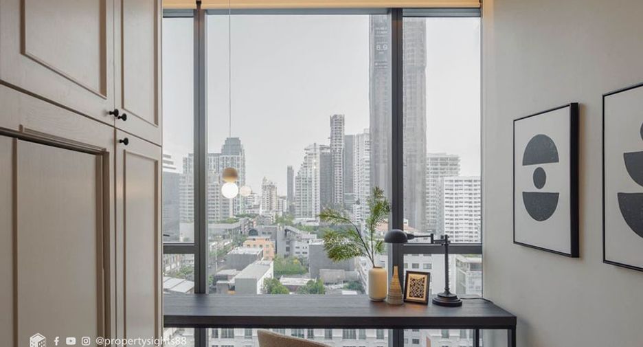 For rent 2 bedrooms condo in Watthana, Bangkok
