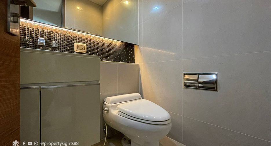 ให้เช่า 2 ห้องนอน คอนโด ใน สาทร, กรุงเทพฯ