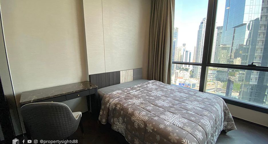 For rent 2 bedrooms condo in Khlong Toei, Bangkok