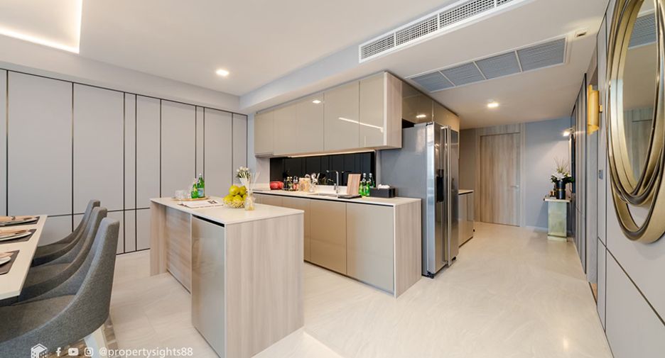 Wohnung zur Miete mit 3 Zimmer in Watthana, Bangkok