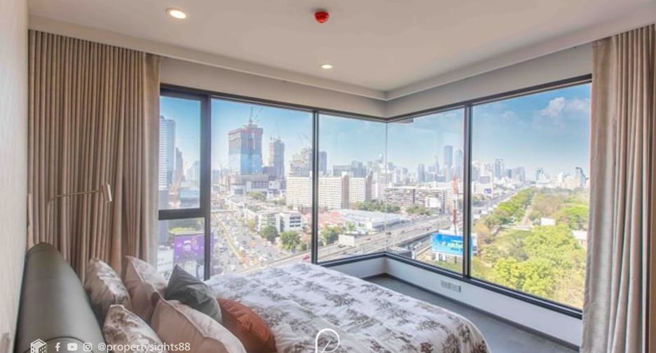 For rent 2 bedrooms condo in Khlong Toei, Bangkok