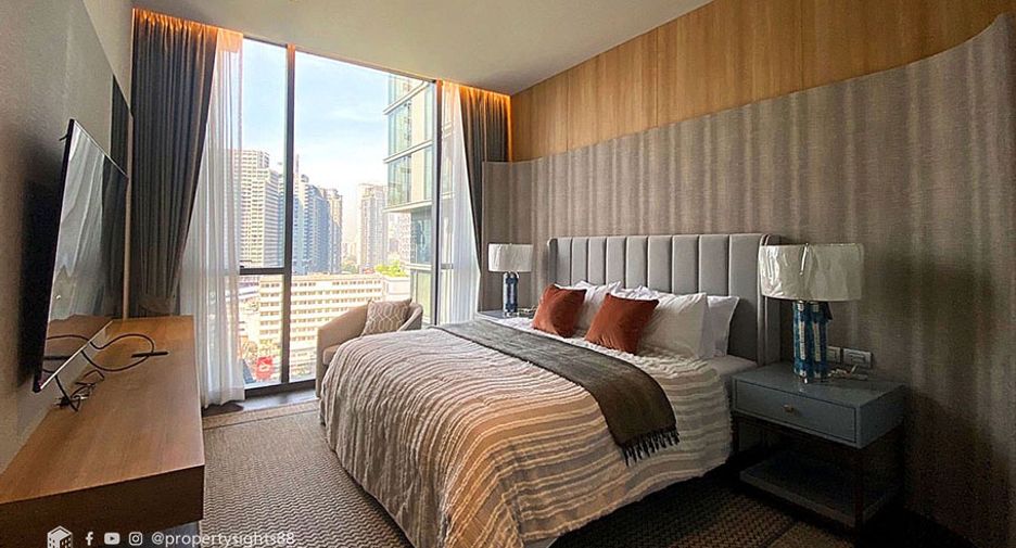 For rent 2 bedrooms condo in Khlong Toei, Bangkok