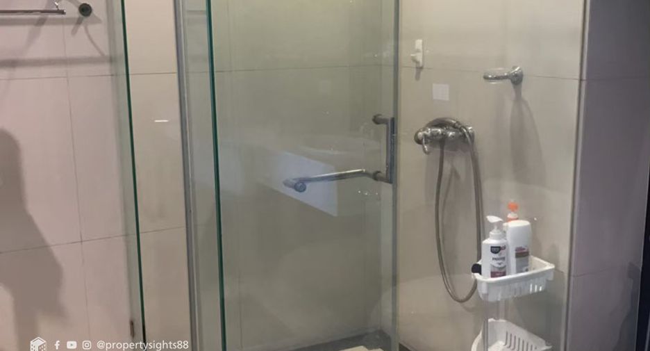 For rent 1 bed condo in Pathum Wan, Bangkok