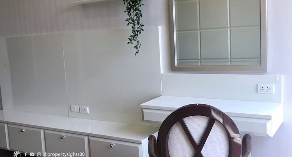 For rent 1 bed condo in Pathum Wan, Bangkok