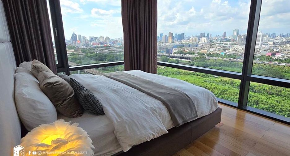 À louer 2 chambres condo à Watthana, Bangkok